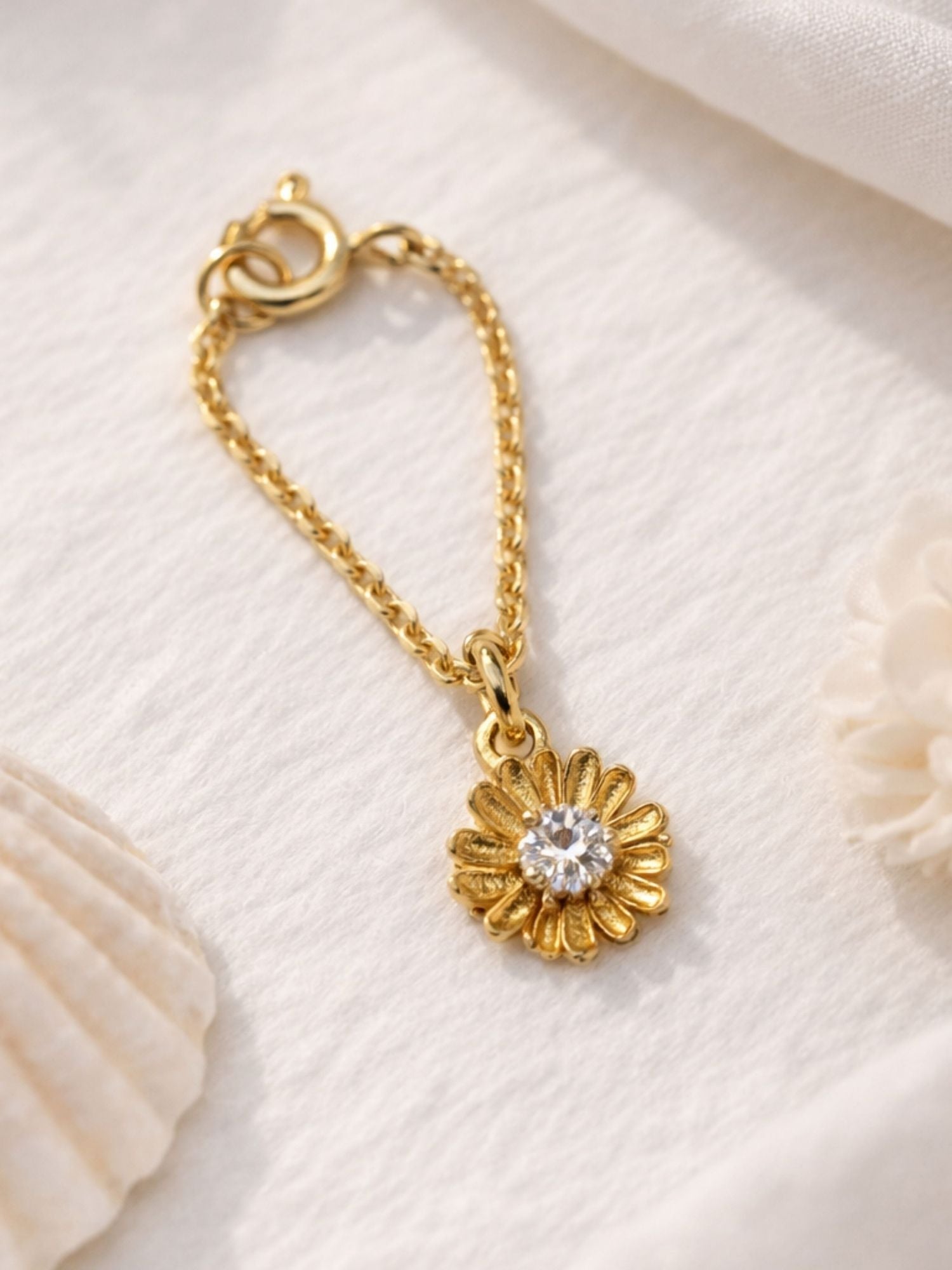 Daisy flower crystal watch charm angle - 925 sterling silver gold plated - Abdesigns